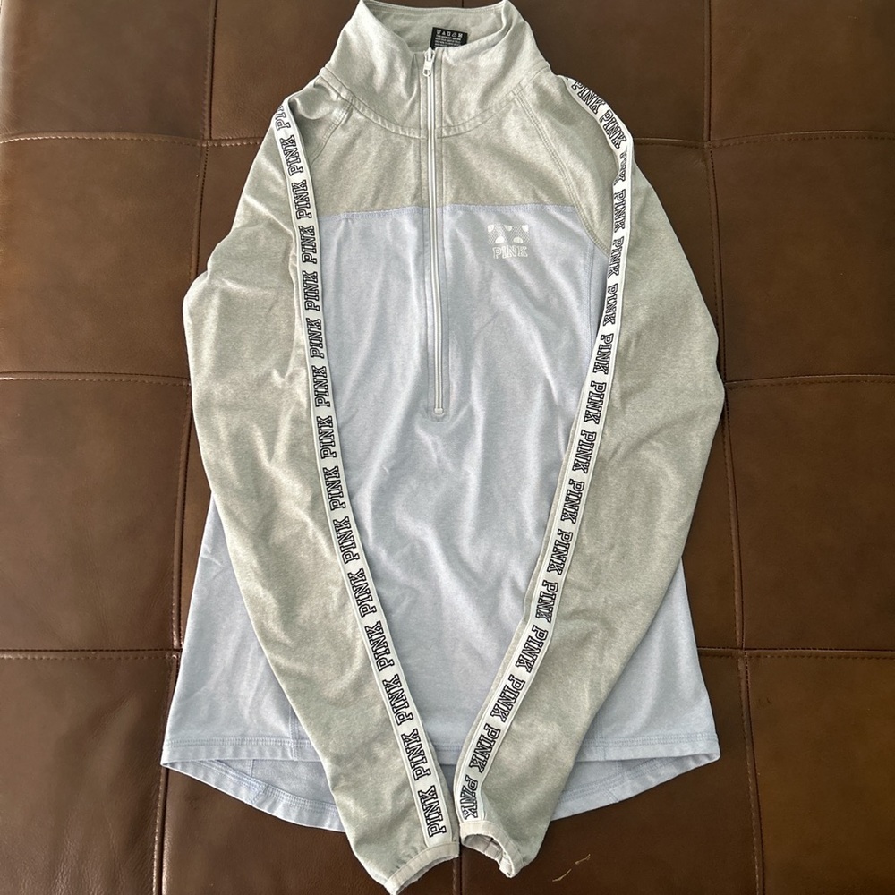 PINK Running jacket with pockets in the back